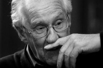 “Να σωσουμε τον ελληνικο λαο απο τους σωτηρες του”