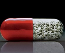 Iατρικη : Ιερη αγελαδα – μεσο κοινωνικης υποταγης