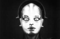 Η μητροπολη (G.Agamben)